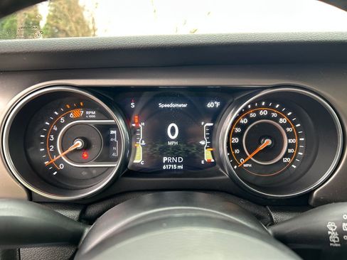 Used 2020 Jeep Wrangler Sport S image 17