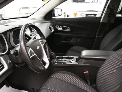 Used 2017 Chevrolet Equinox LT w/ Convenience Package image 18