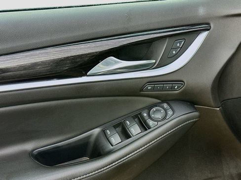 Used 2021 Buick Enclave Avenir w/ Avenir Technology Package AWD/4WD image 22