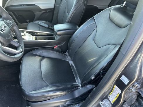 Used 2023 Jeep Compass Limited w/ Elite Group AWD/4WD image 15
