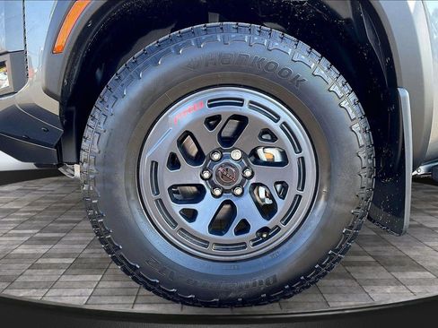 New 2026 Nissan Frontier PRO-4X w/ Pro-4x Convenience Package image 12