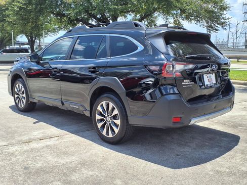 Certified 2025 Subaru Outback Limited AWD/4WD image 3