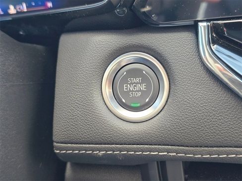 New 2025 Chevrolet Colorado LT w/ LT Convenience Package image 27