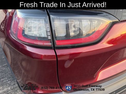 Used 2020 Jeep Cherokee Latitude Plus FWD image 11
