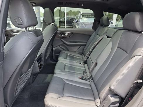 Used 2021 Audi Q7 2.0T Premium Plus AWD/4WD image 11