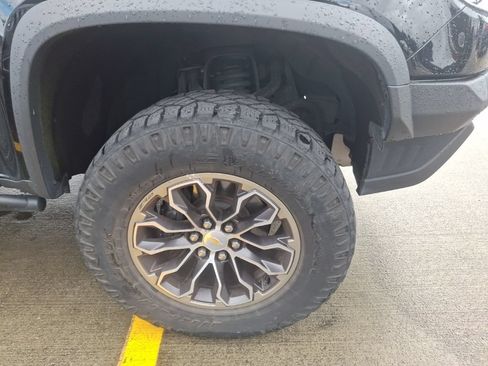 Used 2017 Chevrolet Colorado ZR2 AWD/4WD image 4