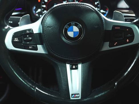 Used 2018 BMW 540i xDrive AWD/4WD image 17