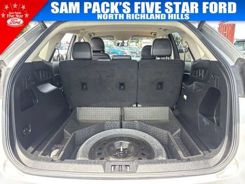Used 2016 Ford Edge SEL w/ Equipment Group 201A FWD image 32