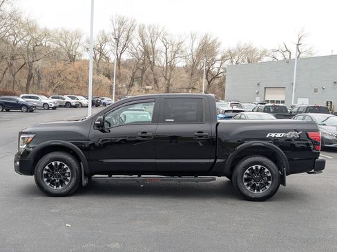 Used 2021 Nissan Titan PRO-4X w/ Pro-4x Convenience Package image 9
