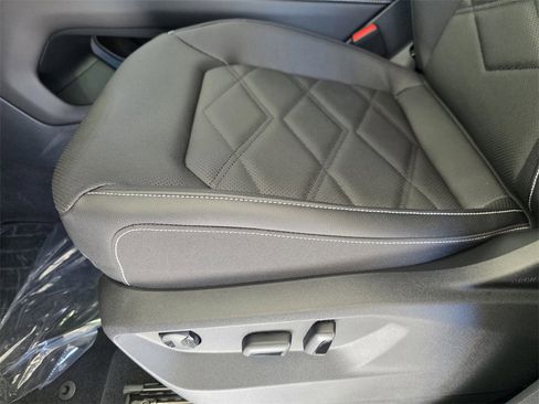 New 2026 Volkswagen Atlas SE image 16