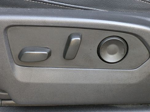 Used 2022 Chevrolet Silverado 1500 LT Trail Boss image 18