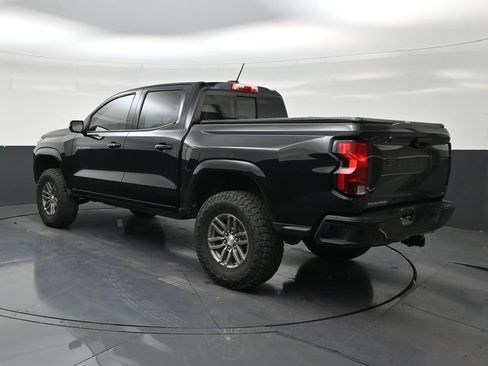 Used 2023 Chevrolet Colorado LT w/ LT Convenience Package II RWD image 3