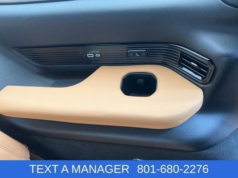 Used 2022 Jeep Grand Wagoneer Series III w/ Rear Seat Video Group 1 AWD/4WD image 47