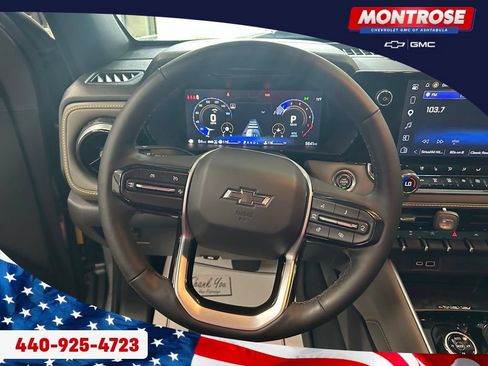 Used 2025 Chevrolet Colorado ZR2 w/ Technology Package AWD/4WD image 14