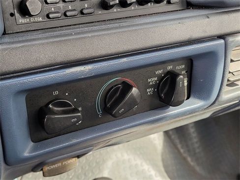 Used 1993 Ford F350 2WD Regular Cab image 15