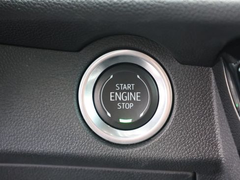 Used 2024 Chevrolet Traverse LS FWD image 27