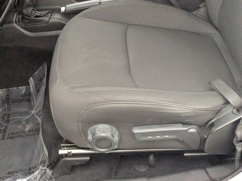 Used 2023 Jeep Wrangler Sahara image 29