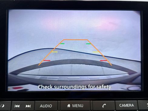 Used 2023 Nissan Rogue SV w/ SV Premium B Package image 11