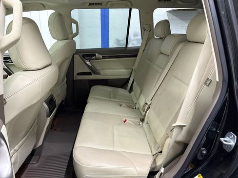 Used 2019 Lexus GX 460 Premium w/ Premium Package AWD/4WD image 12