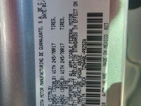 Certified 2025 Toyota Tacoma SR5 image 38