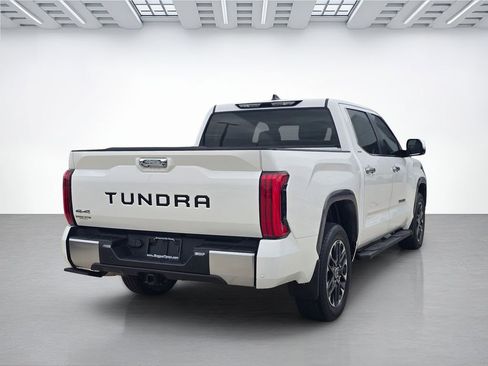 Used 2024 Toyota Tundra Limited w/ Power Package AWD/4WD image 3