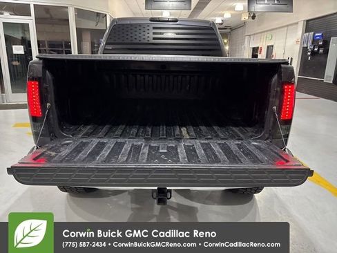 Used 2011 GMC Sierra 1500 SLT w/ SLT Convenience Package AWD/4WD image 33