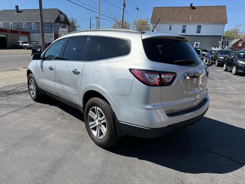 Used 2015 Chevrolet Traverse LT FWD image 7