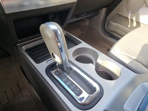 Used 2010 Ford Edge Limited image 11