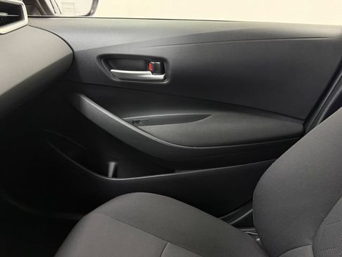 Used 2021 Toyota Corolla LE FWD image 24