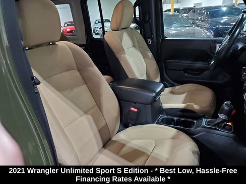 Used 2021 Jeep Wrangler Unlimited Sport AWD/4WD image 12