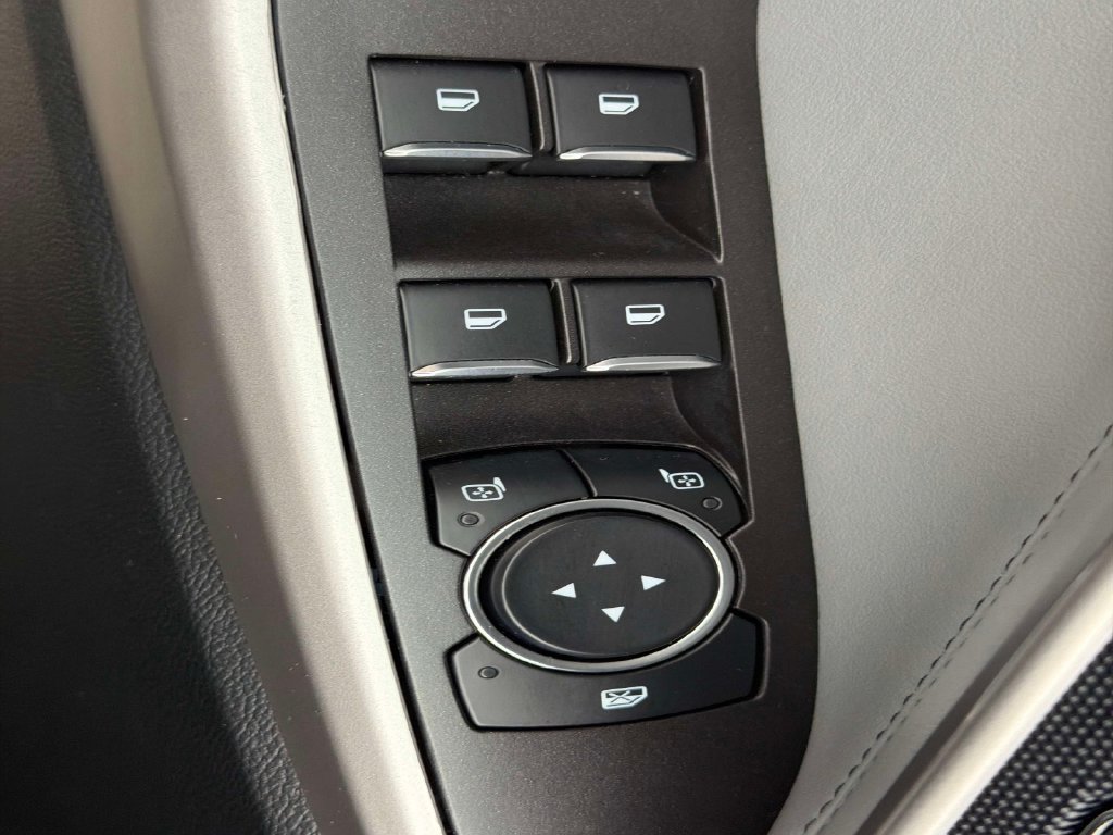 Used 2024 Ford Explorer XLT w/ Equipment Group 202A AWD/4WD image 20