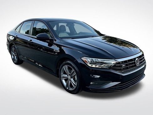 Used 2021 Volkswagen Jetta R-Line image 2