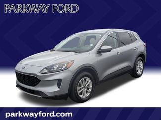 Used 2021 Ford Escape SE video 1