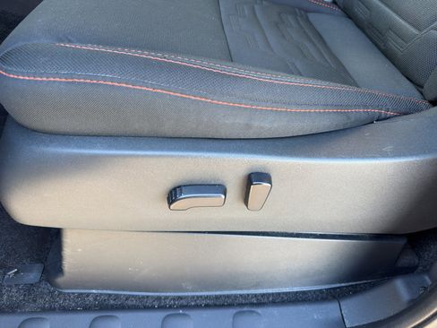 Used 2023 Nissan Frontier PRO-4X w/ Pro Convenience Package image 16