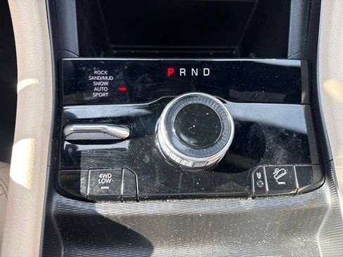 Used 2023 Jeep Grand Cherokee 4WD 4xe image 16