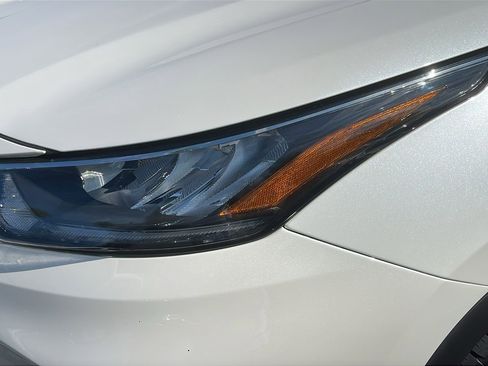 Used 2020 Toyota Highlander XLE image 8