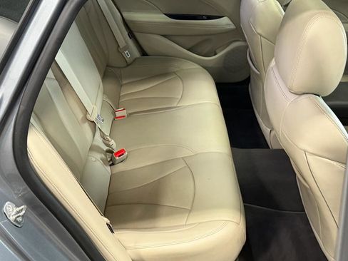 Used 2019 Buick LaCrosse Essence w/ Sun and Shade Package FWD image 17