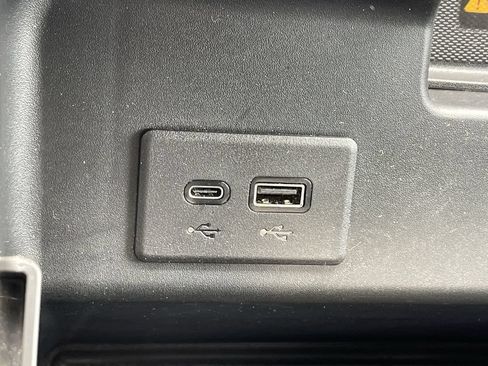 Used 2024 GMC Sierra 2500 Denali AWD/4WD image 40