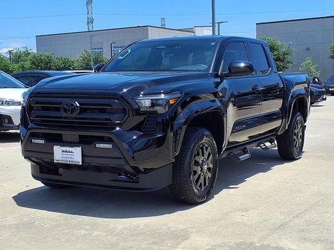 Used 2026 Toyota Tacoma SR5 RWD image 4