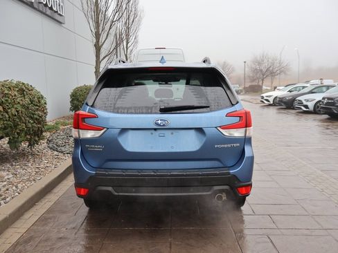 Used 2022 Subaru Forester Limited image 7