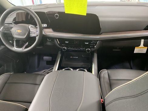 New 2026 Chevrolet Suburban Premier w/ Sun And Tow Package image 3