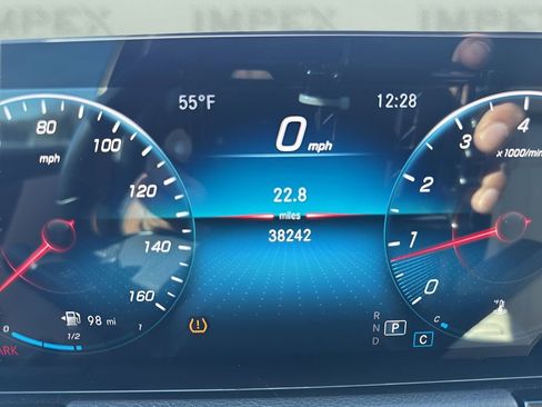 Used 2022 Mercedes-Benz GLA 250 4MATIC w/ Premium Package Lite image 24