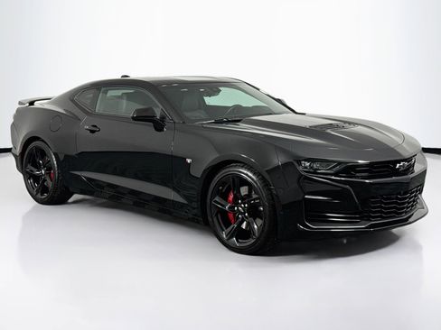 Used 2020 Chevrolet Camaro SS image 2