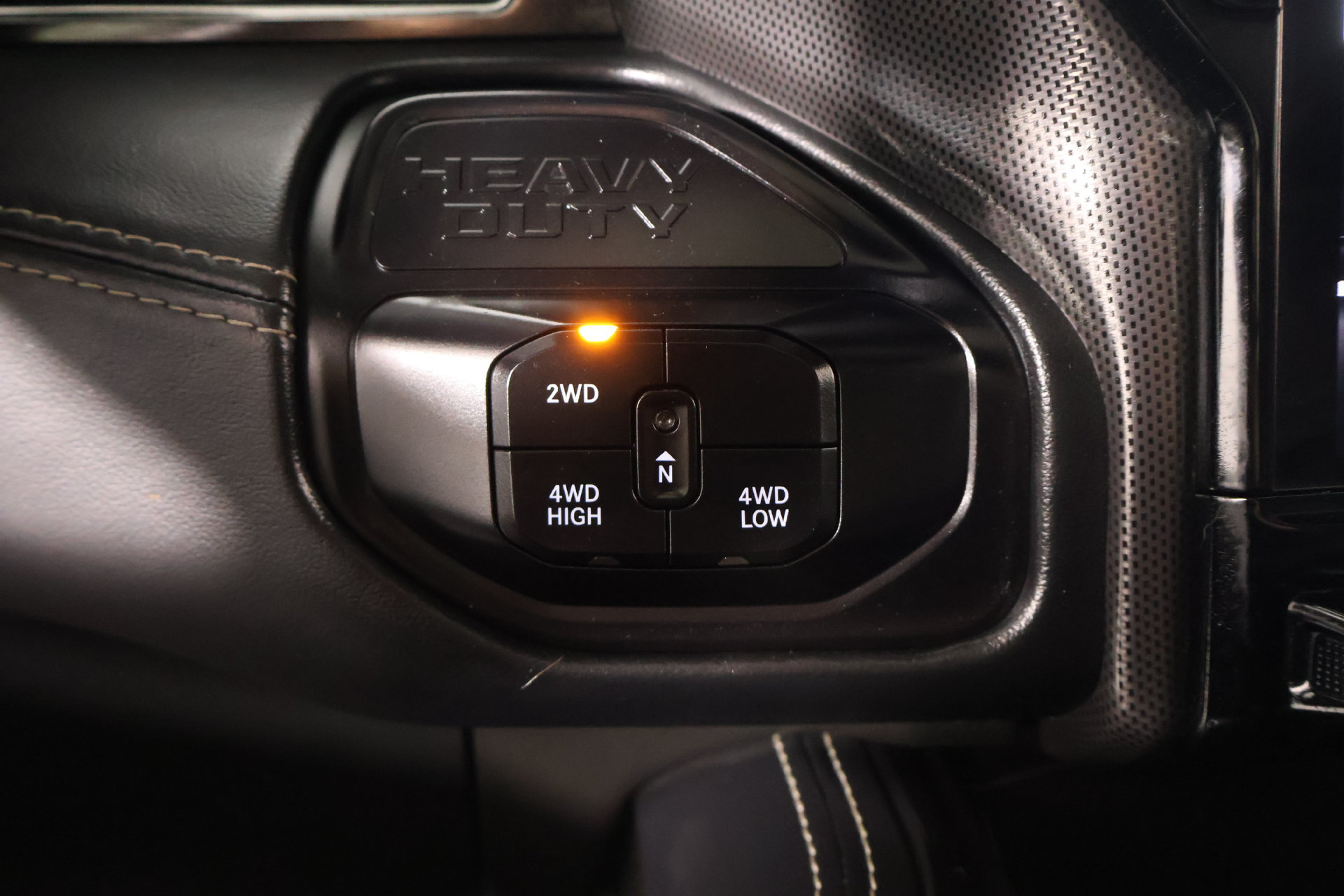Used 2026 RAM 2500 Limited AWD/4WD image 9