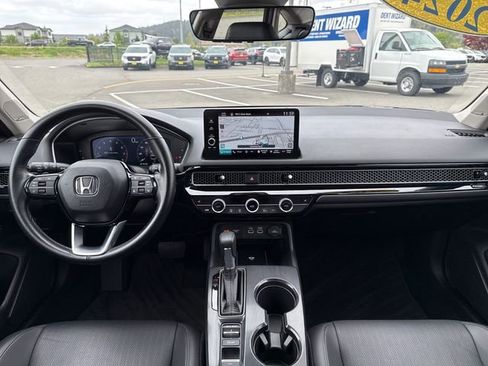 Used 2024 Honda Civic Touring image 11