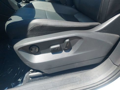 Used 2020 Volkswagen Tiguan SE w/ Panoramic Sunroof Package AWD/4WD image 25