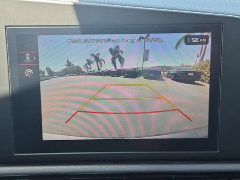 Used 2025 Kia Niro LX FWD image 18