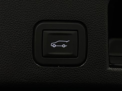 Used 2026 Chevrolet Equinox RS w/ Convenience Package III image 7