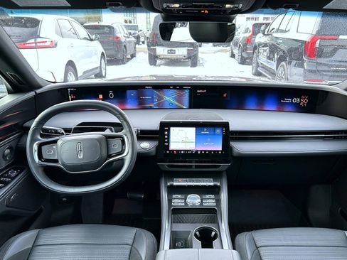 Used 2024 Lincoln Nautilus Reserve w/ Equipment Group 202A image 13