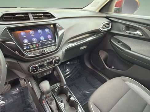 Used 2023 Chevrolet TrailBlazer LT w/ Convenience Package AWD/4WD image 24